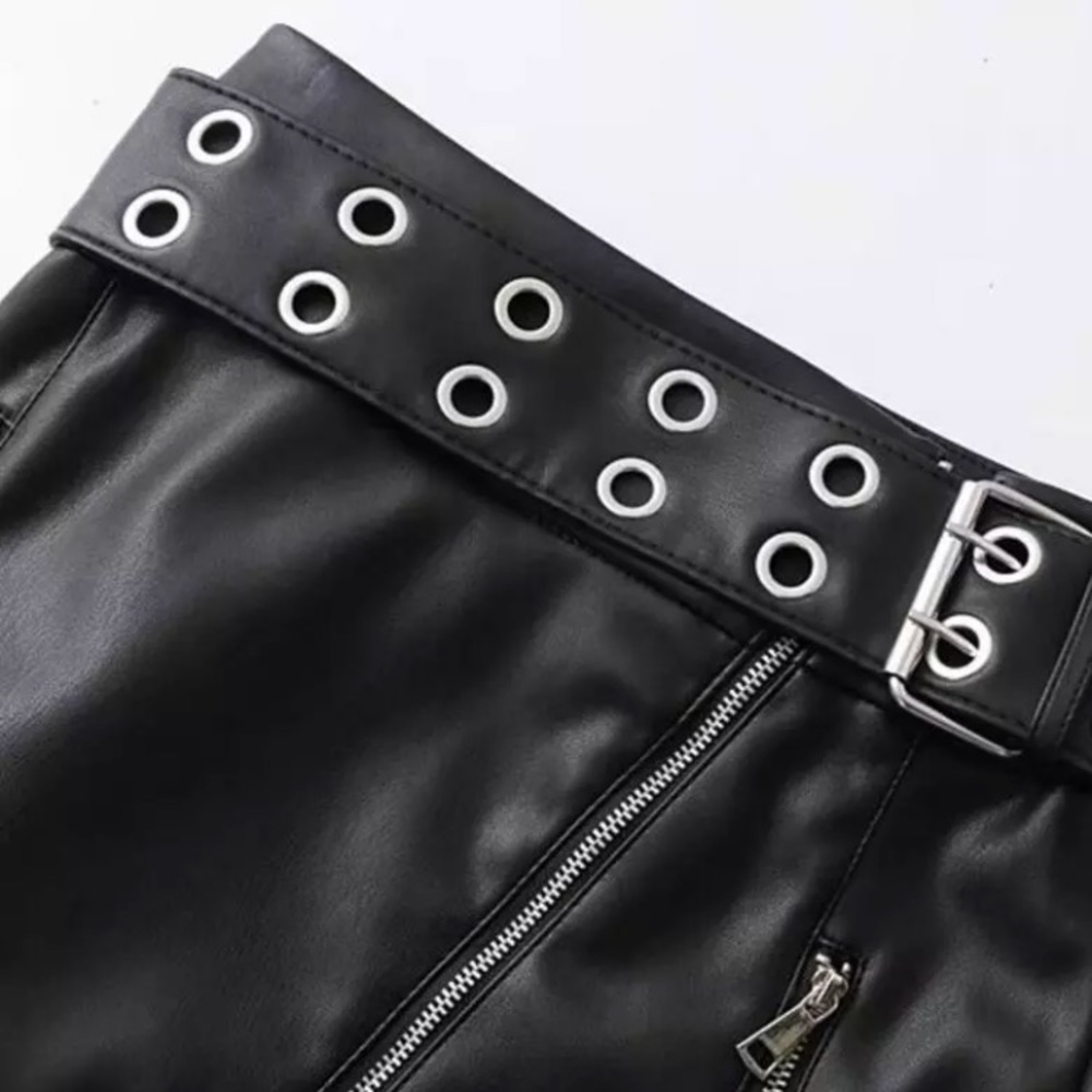 Host Pick Zara Black Vegan Leather Mini Skirt M - Picture 3 of 8